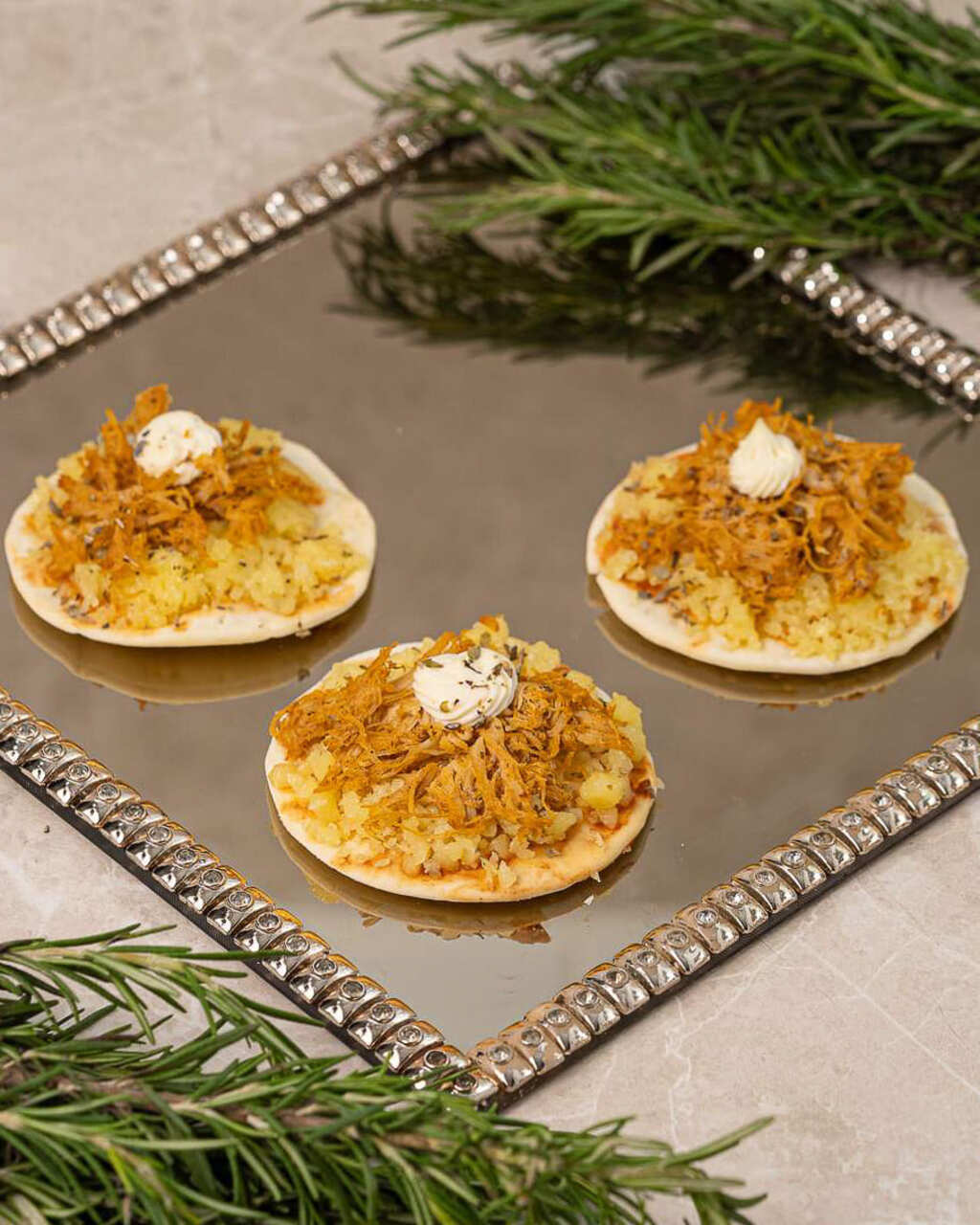 Mini Pizza Frango Catupiry