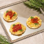 Mini Pizza Tomate Seco Manjericão