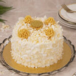 Torta de Coco Flocado com Mousse de Ninho