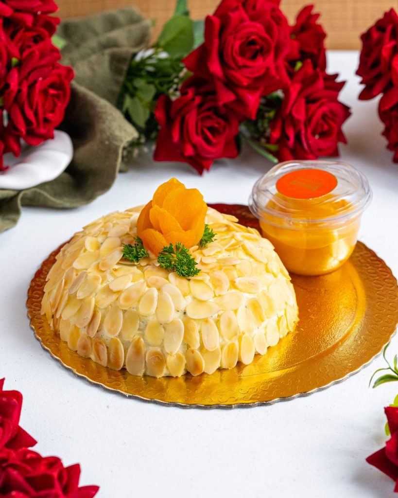 Terrine com Amendoas e Geléia de Damasco Bendito Salgado