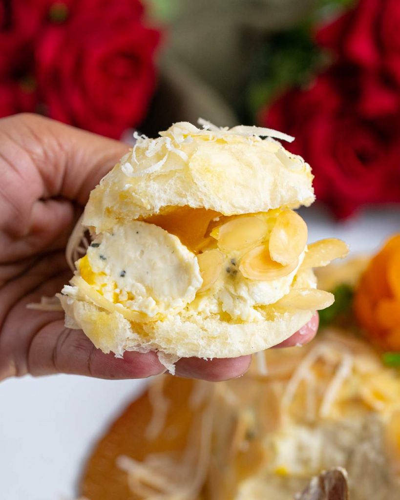 Terrine com Amendoas e Geléia de Damasco Bendito Salgado