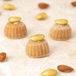 Camafeu de Doce de Leite com Amêndoas