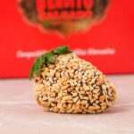 Coxinha G Morango Amendoim