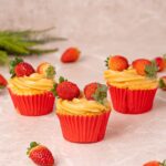 Cupcake Ninho com Morango