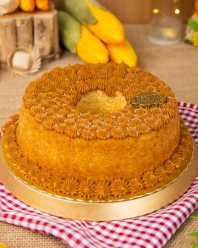 Bolo de Tapioca com Doce de Leite