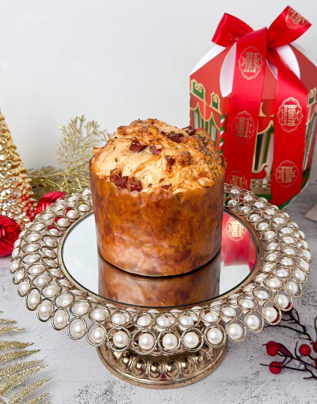 Panetone Calabresa com Parmesão